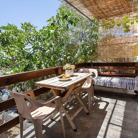 Emilia's House * אסטריס